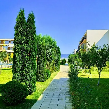 Comfortable Studio Noks - Bastet Bs Apartament